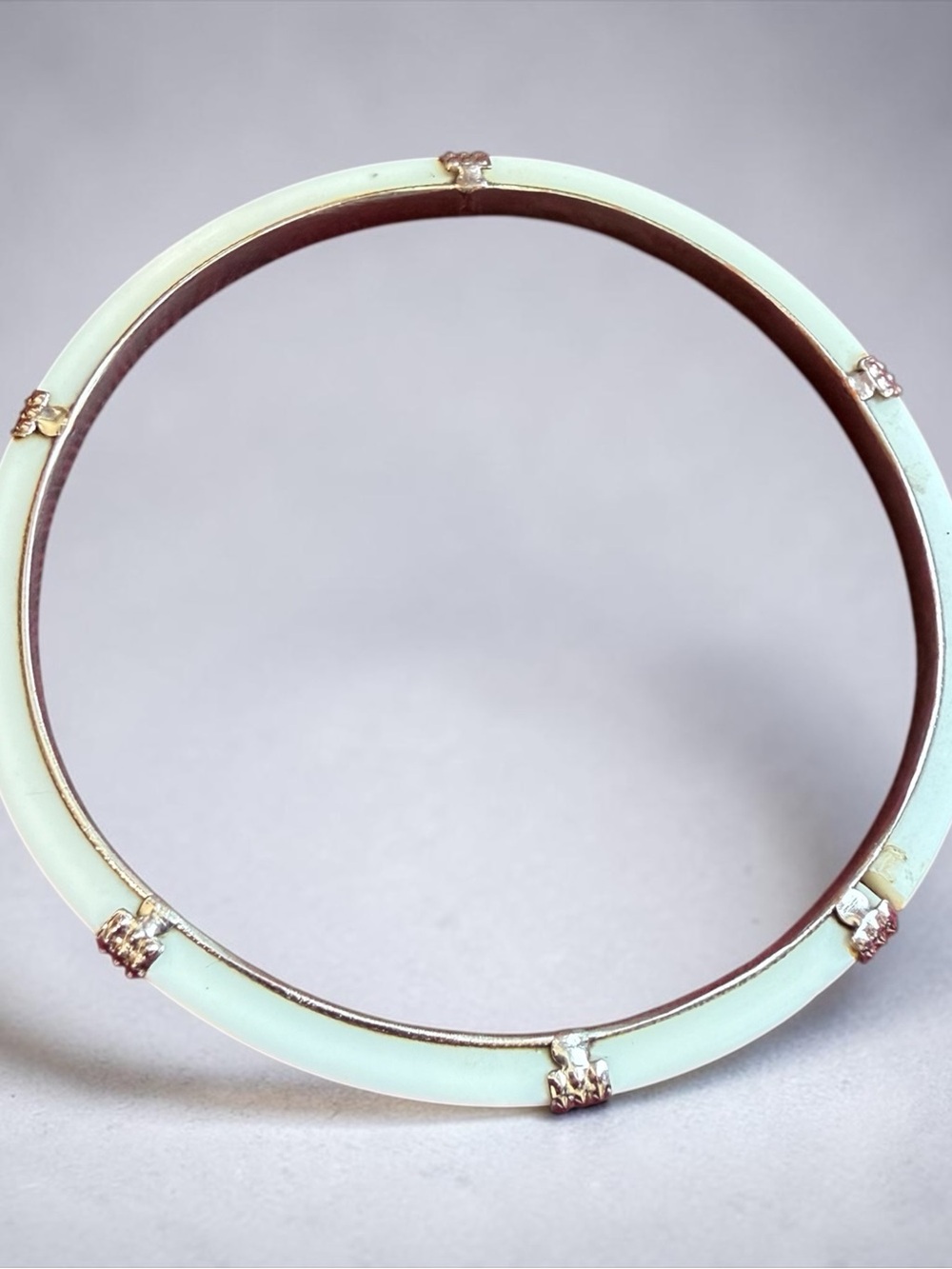 Vintage Jade-Style Bangle Bracelet